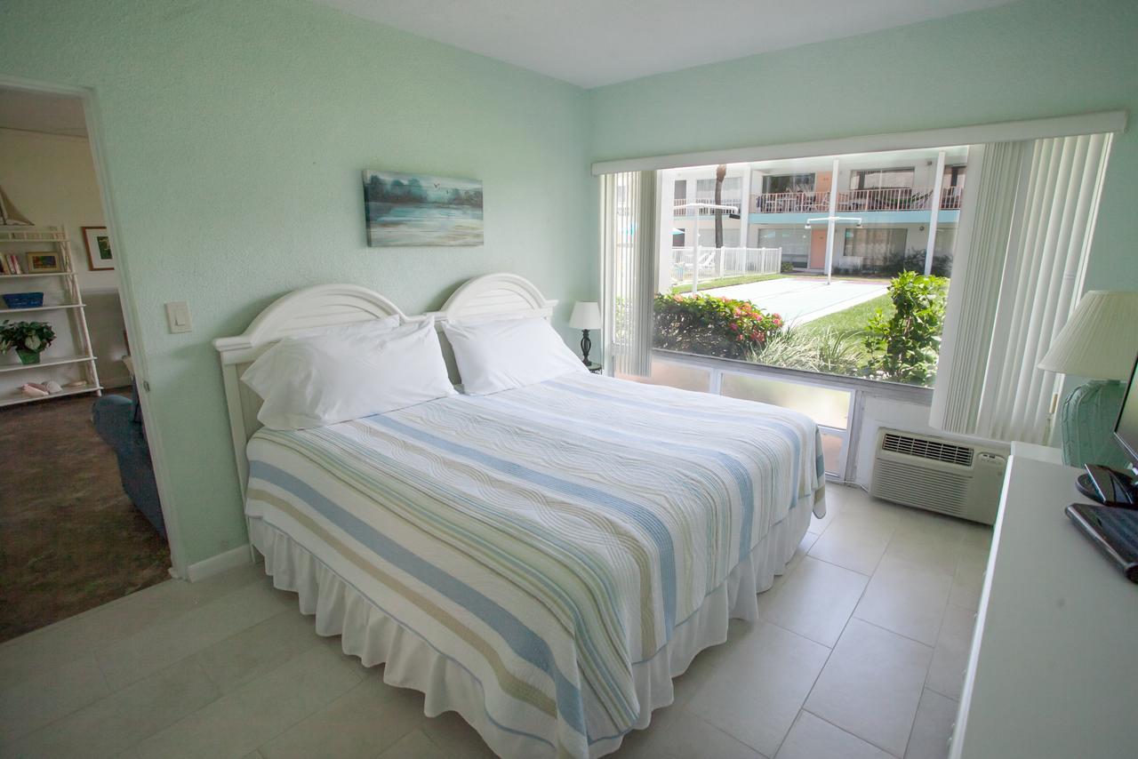 Sunrise Ocean Suites Hillsboro Beach Exterior photo